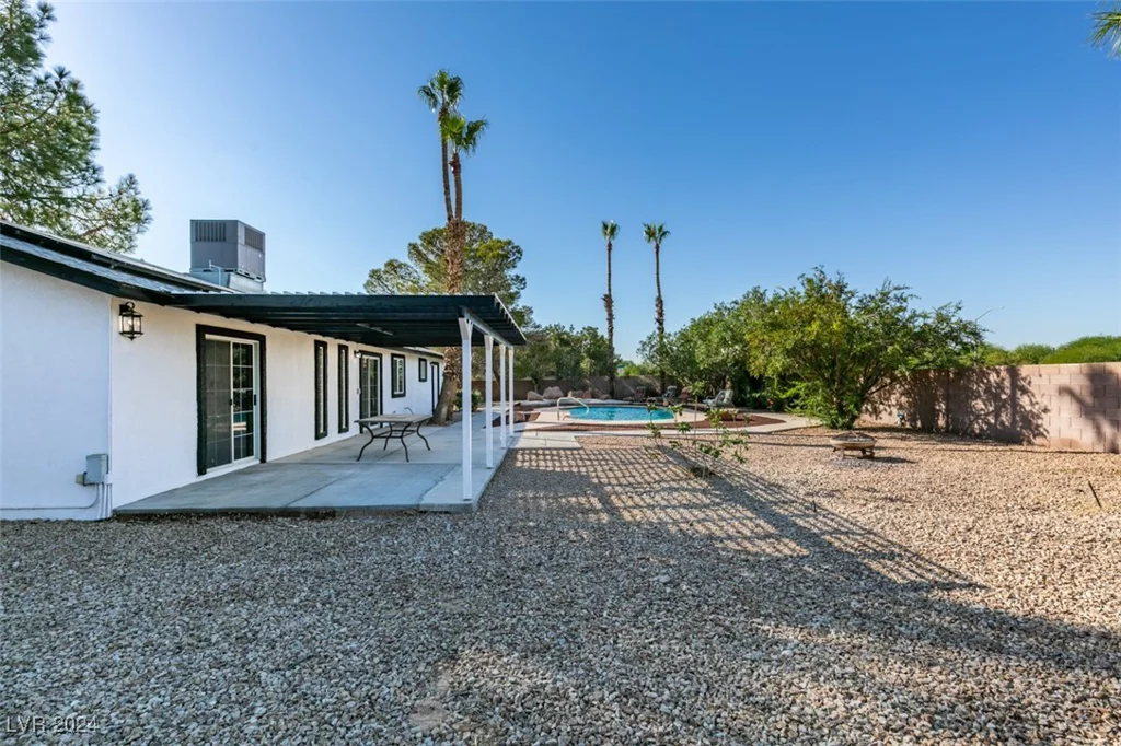 4490 Warm Springs, Las Vegas, NV 89118
