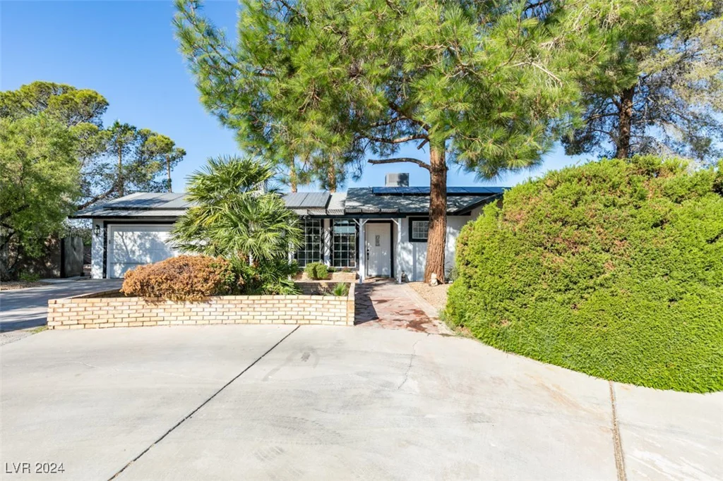 4490 Warm Springs, Las Vegas, NV 89118