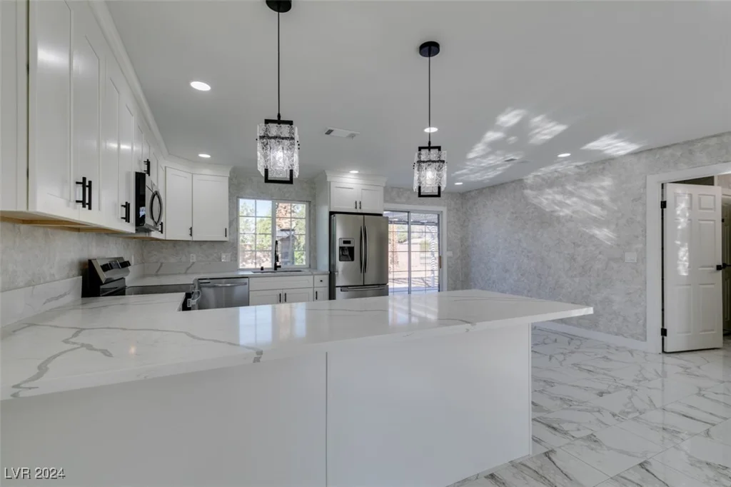 4490 Warm Springs, Las Vegas, NV 89118