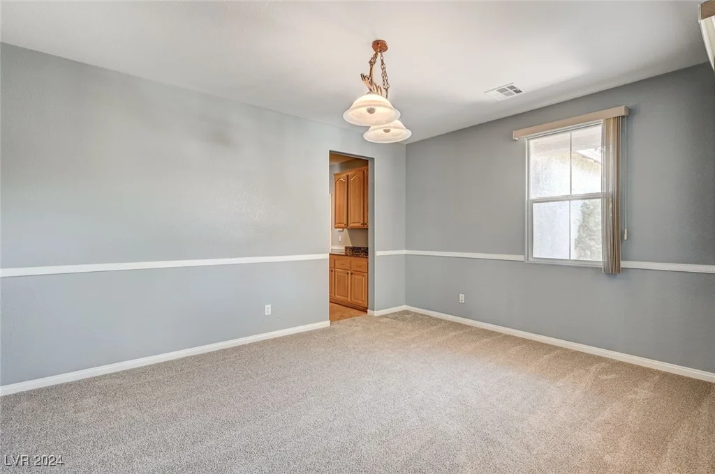 5889 Shining Moon, Las Vegas, NV 89131