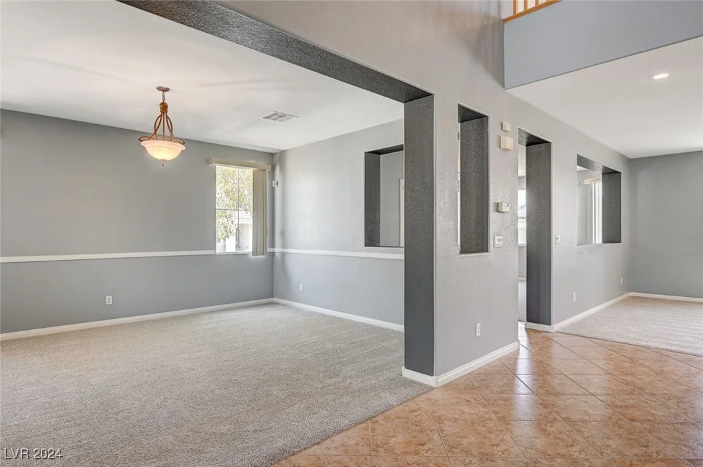 5889 Shining Moon, Las Vegas, NV 89131