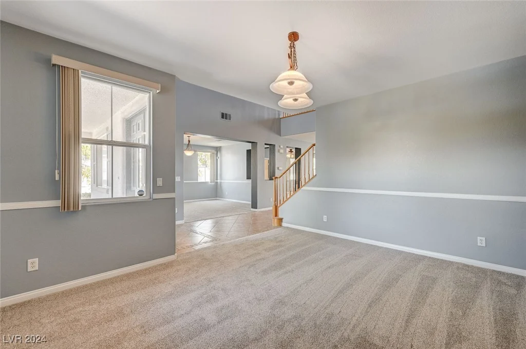 5889 Shining Moon, Las Vegas, NV 89131