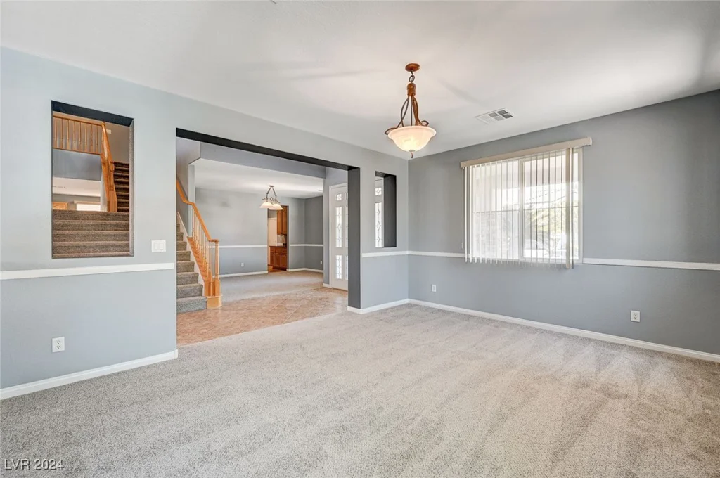 5889 Shining Moon, Las Vegas, NV 89131