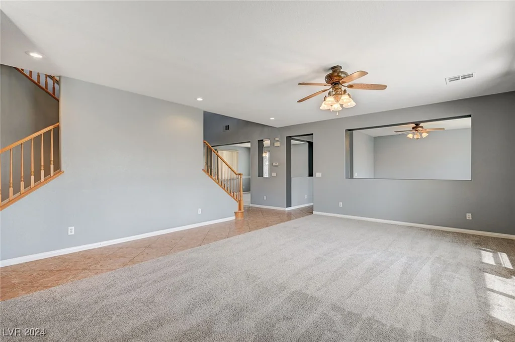 5889 Shining Moon, Las Vegas, NV 89131