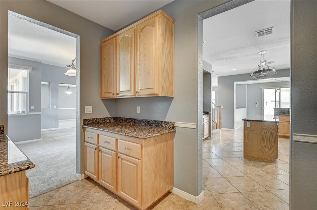 5889 Shining Moon, Las Vegas, NV 89131