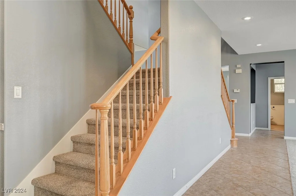 5889 Shining Moon, Las Vegas, NV 89131