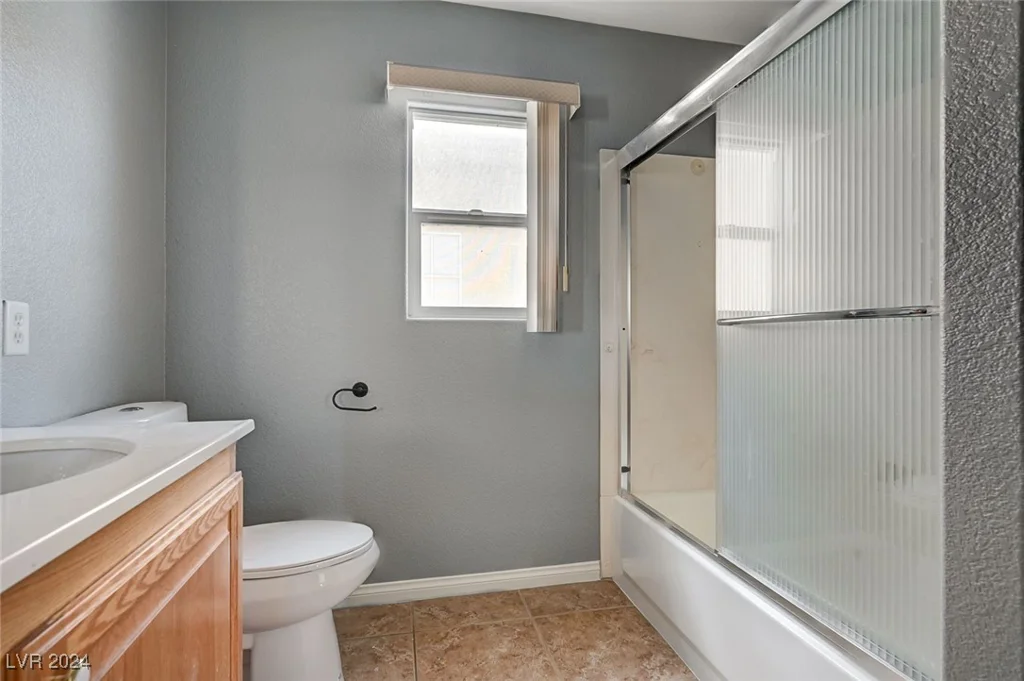 5889 Shining Moon, Las Vegas, NV 89131
