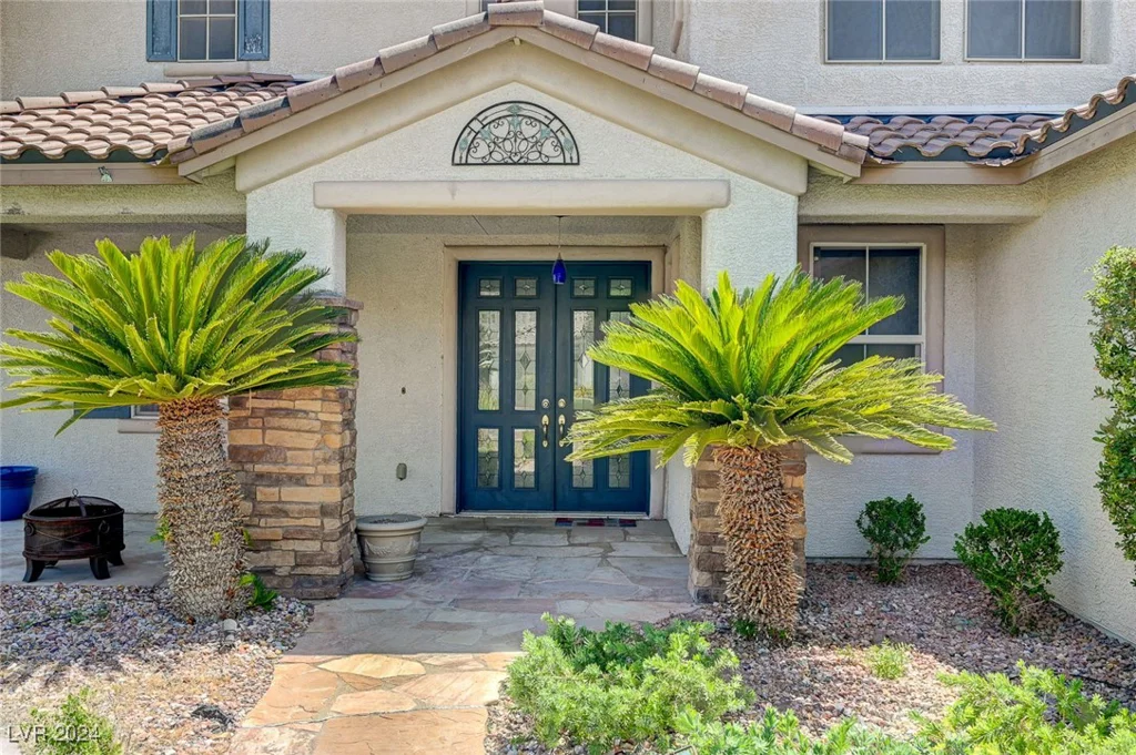 5889 Shining Moon, Las Vegas, NV 89131