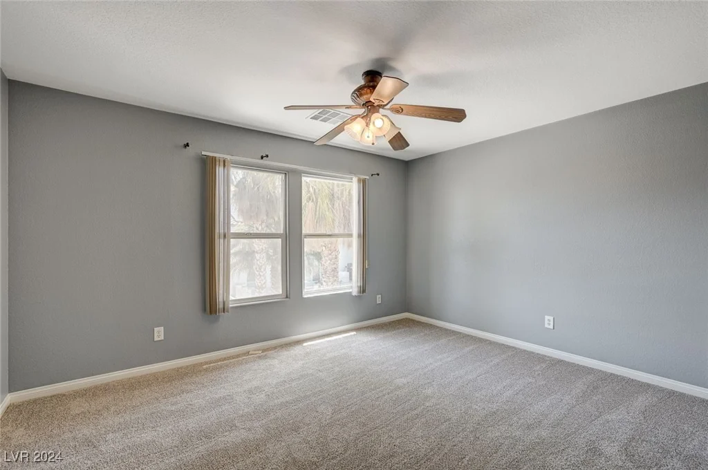 5889 Shining Moon, Las Vegas, NV 89131