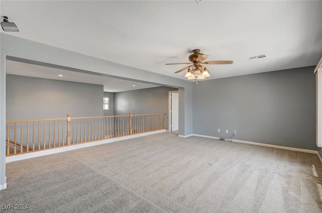 5889 Shining Moon, Las Vegas, NV 89131