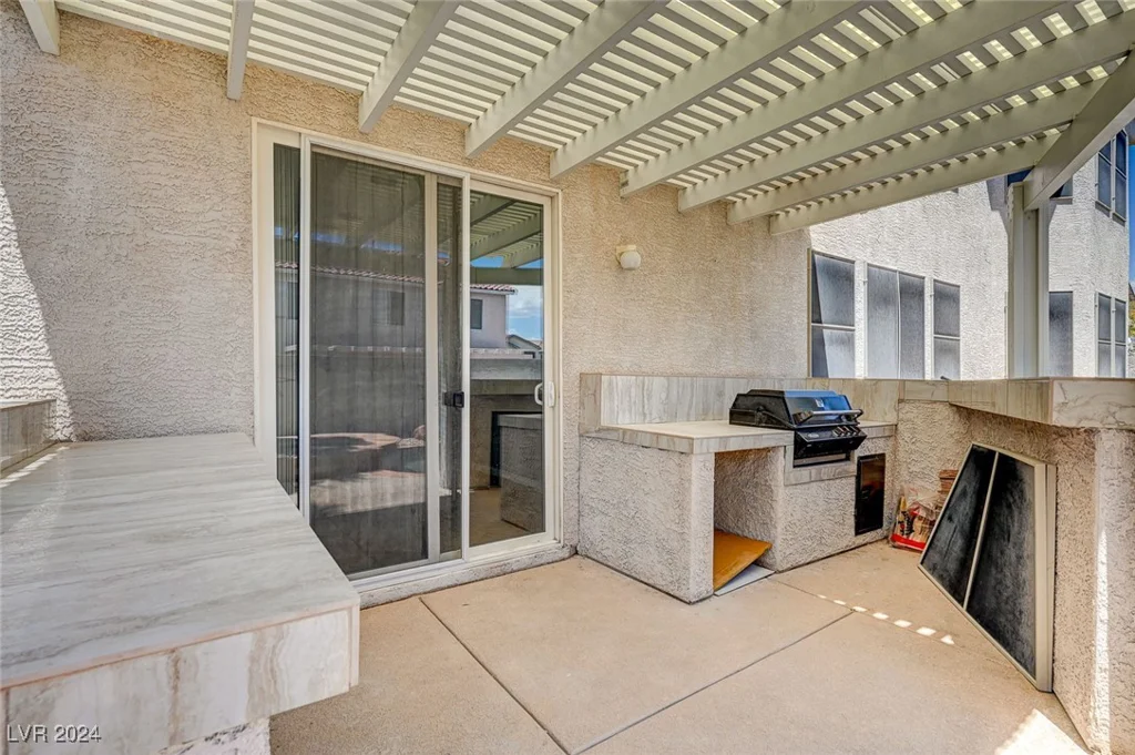5889 Shining Moon, Las Vegas, NV 89131