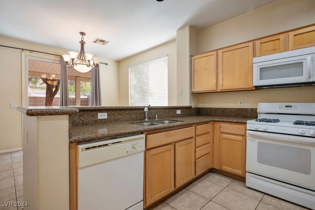 7902 Sagebrush Bend, Las Vegas, NV 89113