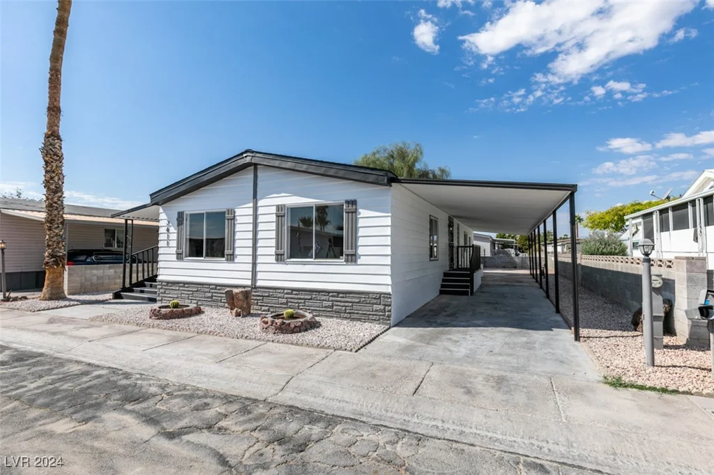 3411 Isle Royale, Las Vegas, NV 89122
