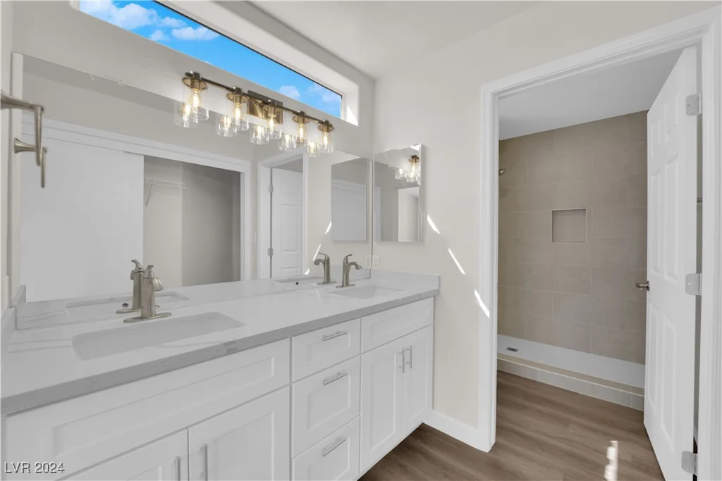 2600 Youngdale, Las Vegas, NV 89134