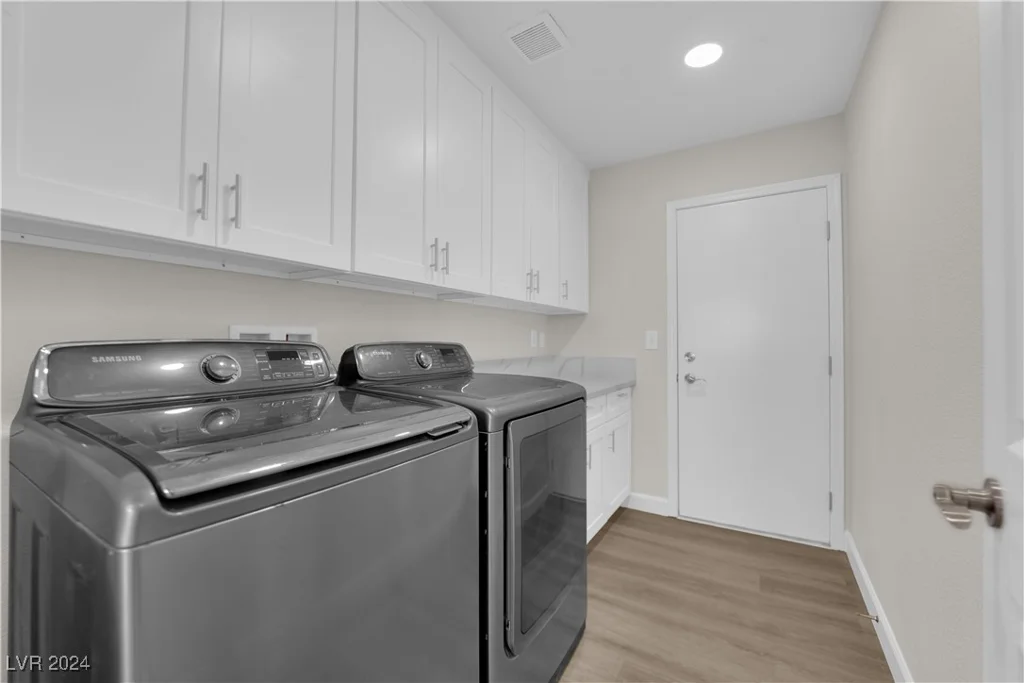 2600 Youngdale, Las Vegas, NV 89134