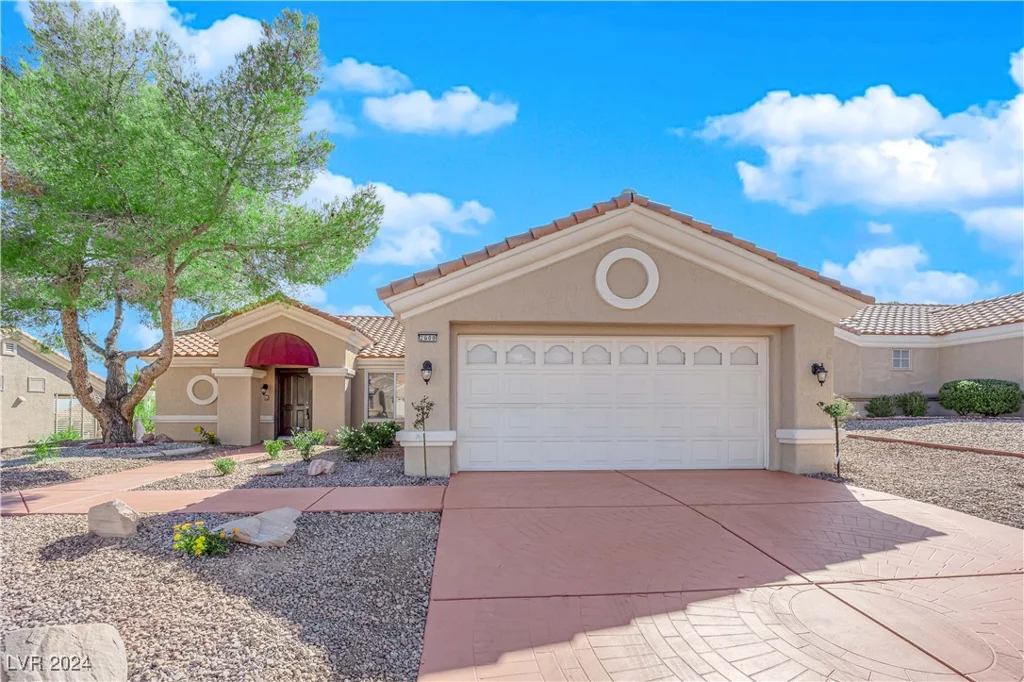 2600 Youngdale, Las Vegas, NV 89134