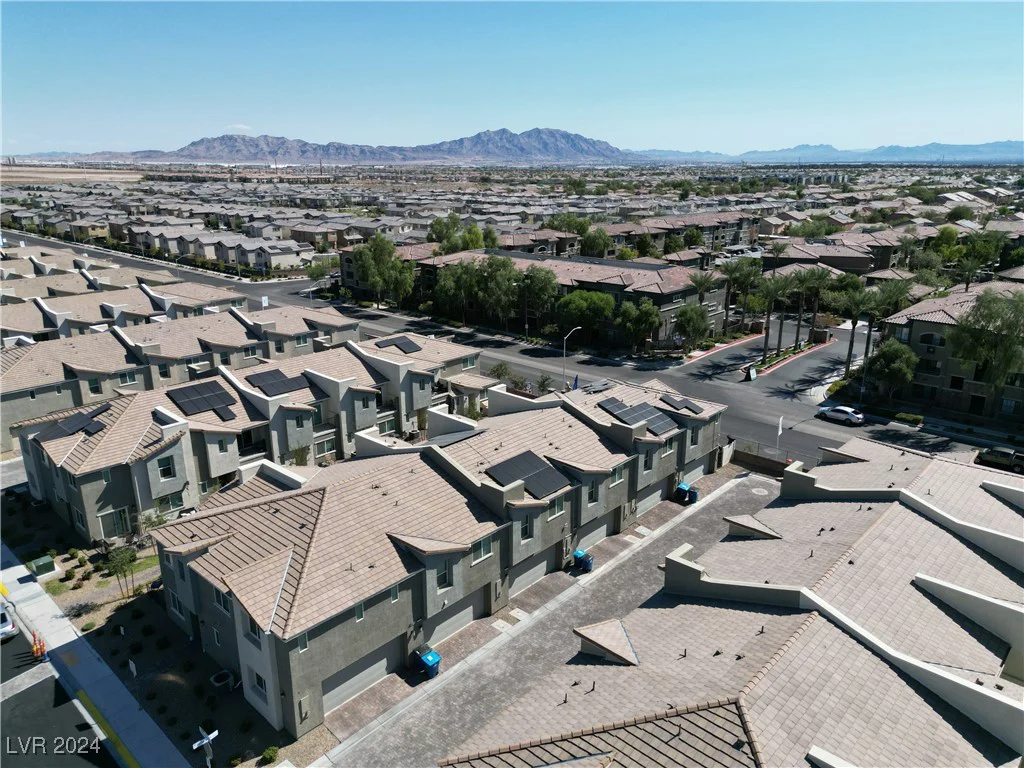 6816 Alpine White, North Las Vegas, NV 89086