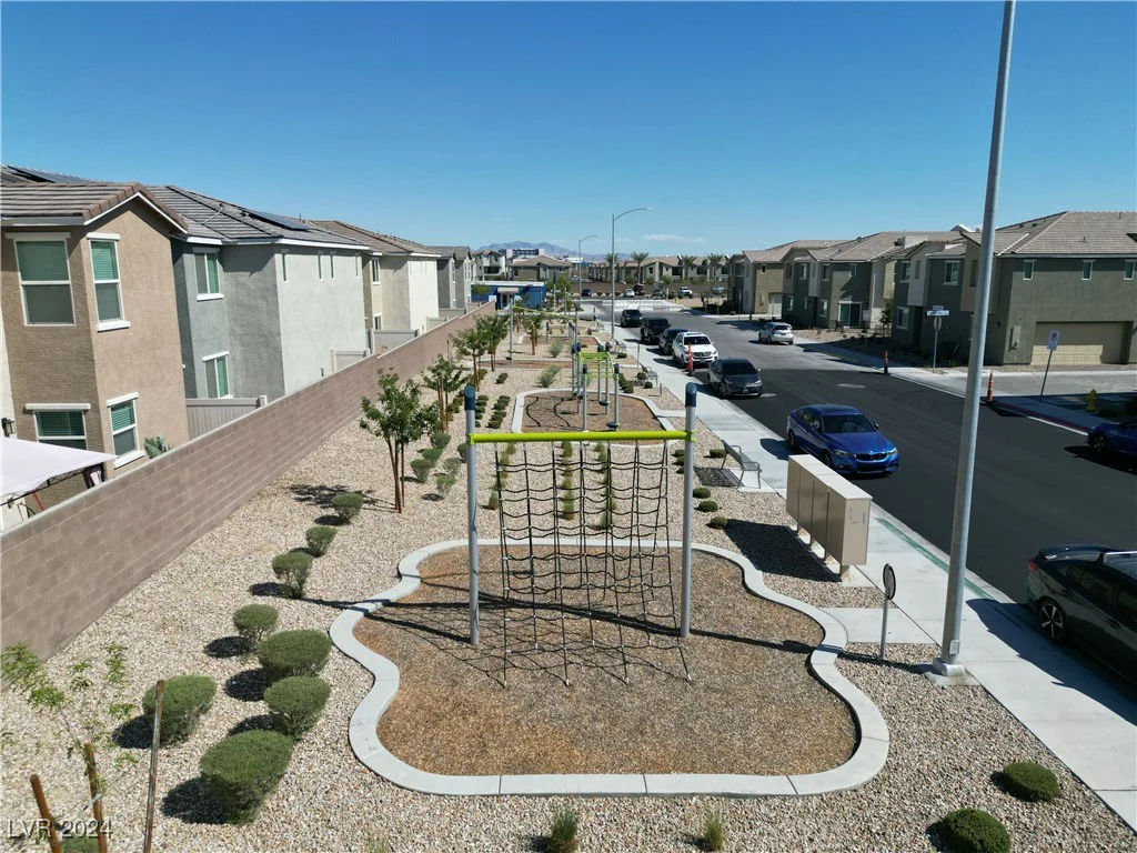 6816 Alpine White, North Las Vegas, NV 89086