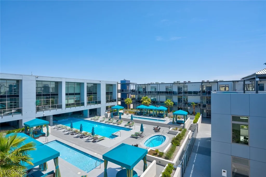 8925 Flamingo, Las Vegas, NV 89147