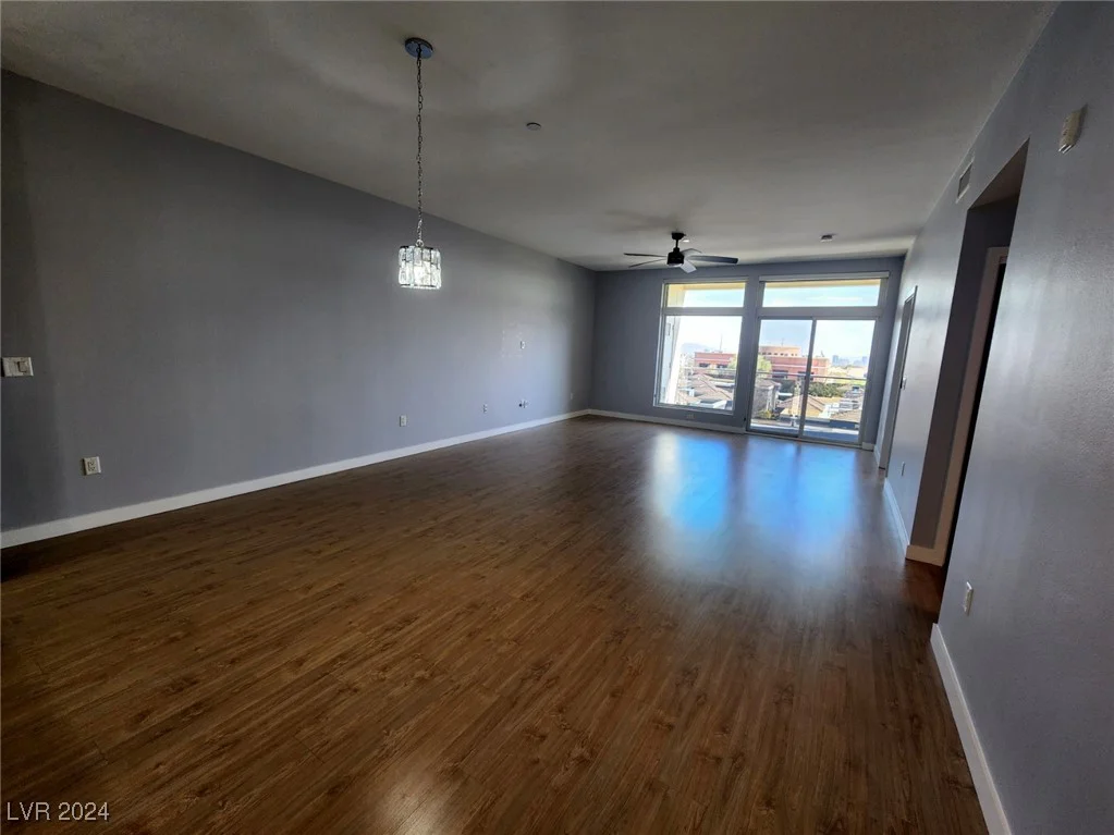 8925 Flamingo, Las Vegas, NV 89147