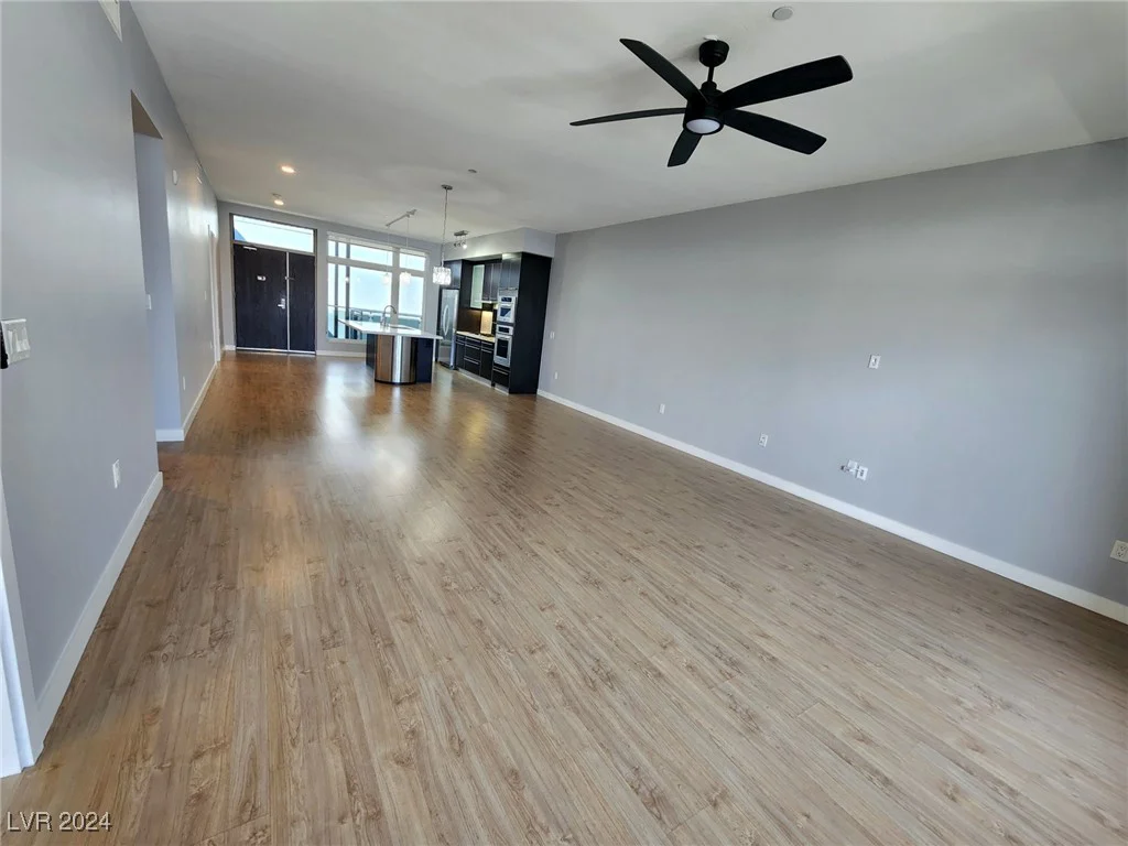 8925 Flamingo, Las Vegas, NV 89147
