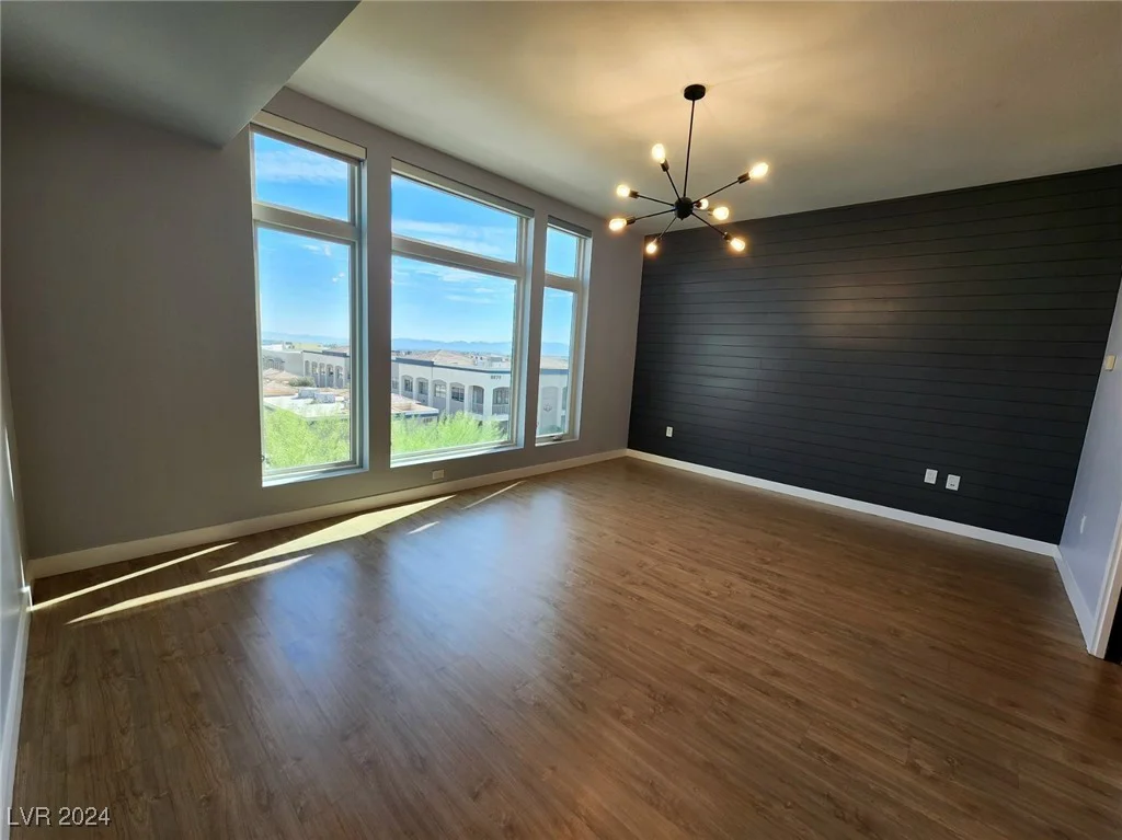 8925 Flamingo, Las Vegas, NV 89147