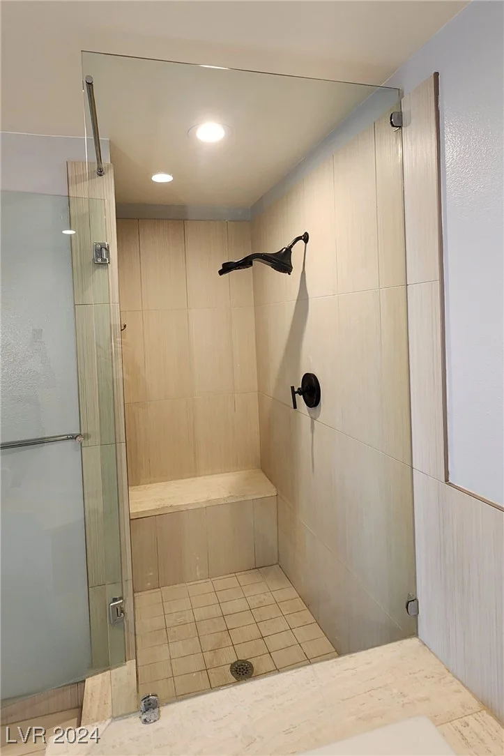 8925 Flamingo, Las Vegas, NV 89147
