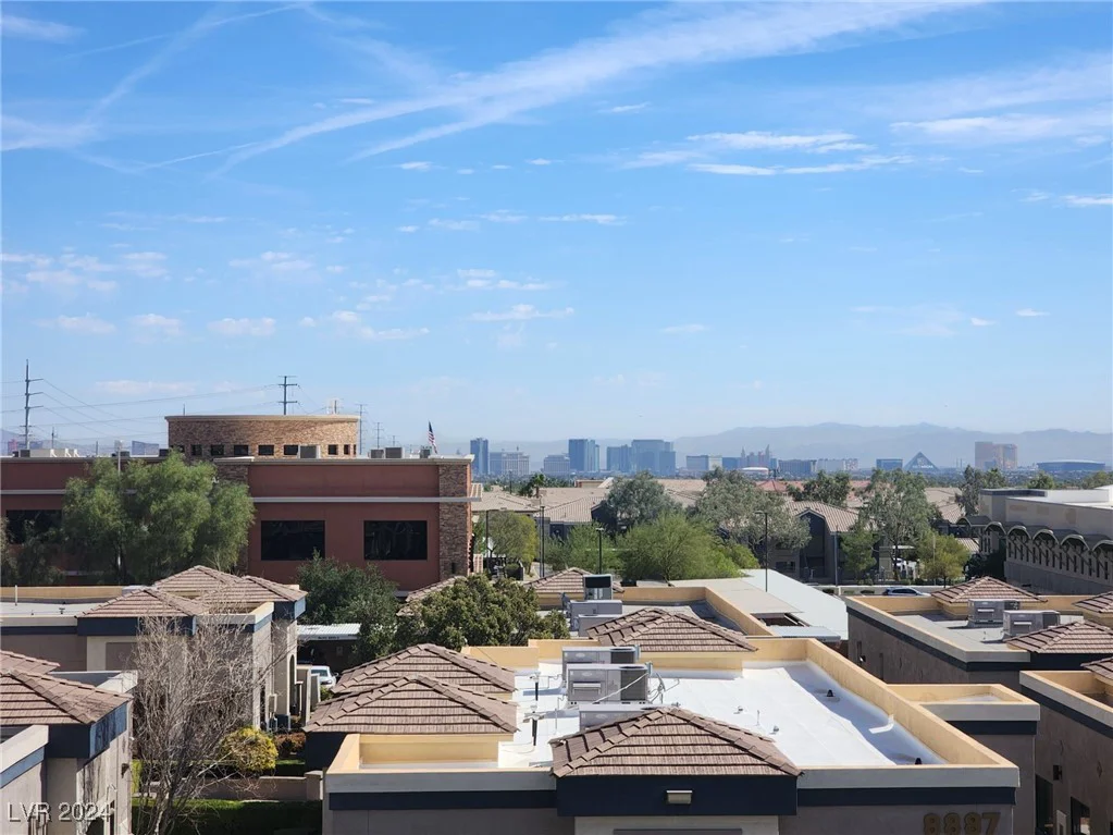 8925 Flamingo, Las Vegas, NV 89147
