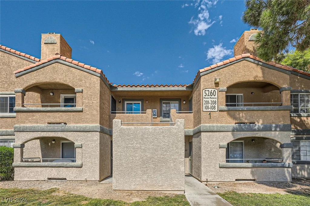 5260 Mission Monterey, Las Vegas, NV 89107