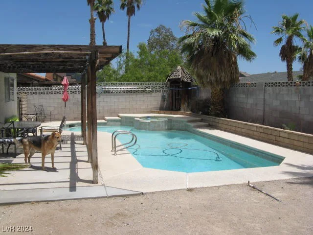 322 Oliveiro, Henderson, NV 89014