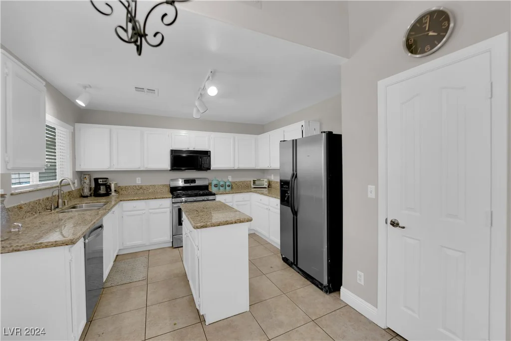 2098 Merano, Las Vegas, NV 89123
