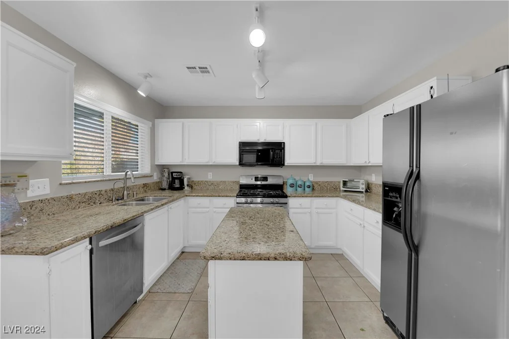 2098 Merano, Las Vegas, NV 89123