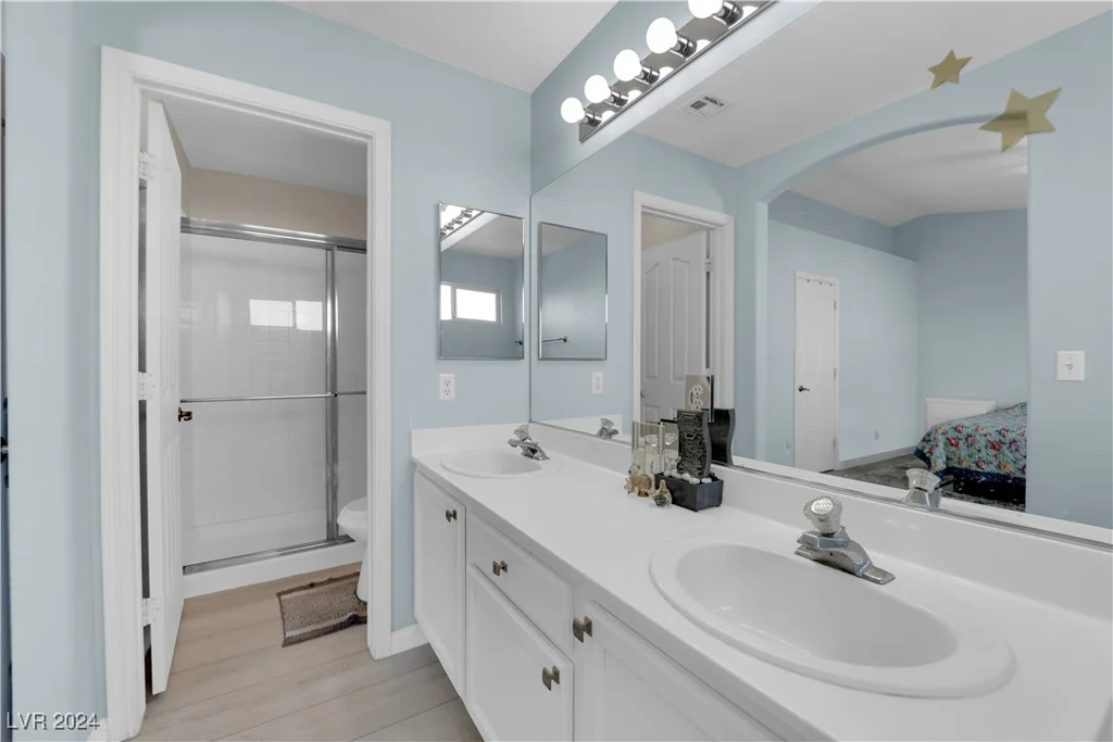 2098 Merano, Las Vegas, NV 89123