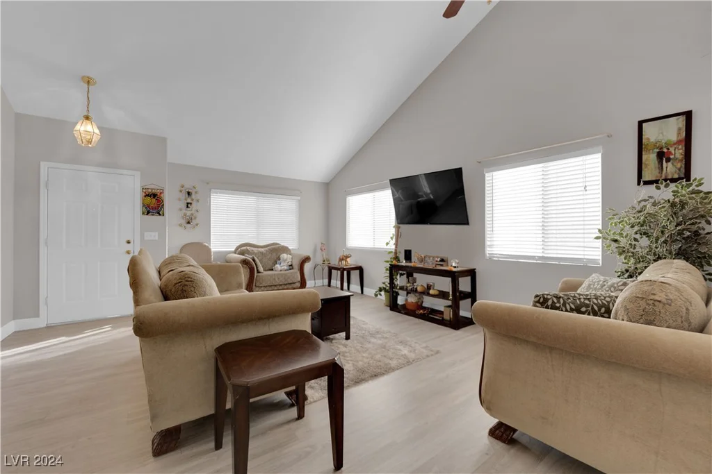 2098 Merano, Las Vegas, NV 89123