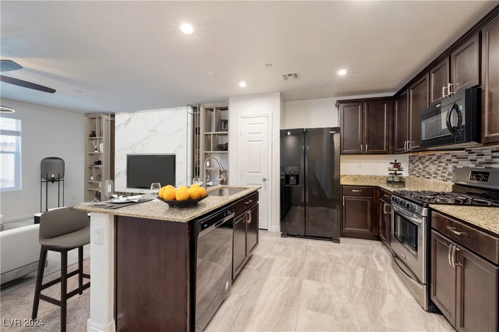4637 Pencester, Las Vegas, NV 89115