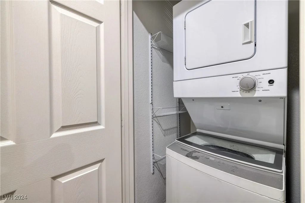 4637 Pencester, Las Vegas, NV 89115