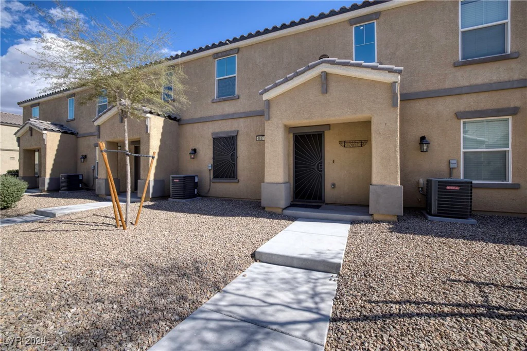 4637 Pencester, Las Vegas, NV 89115