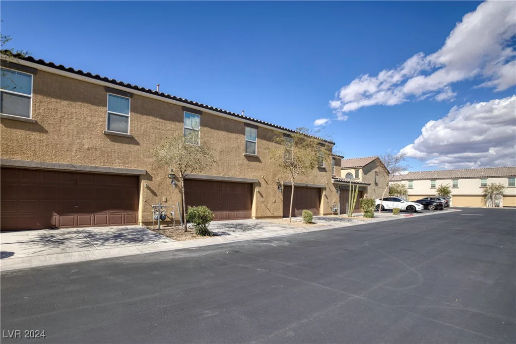 4637 Pencester, Las Vegas, NV 89115