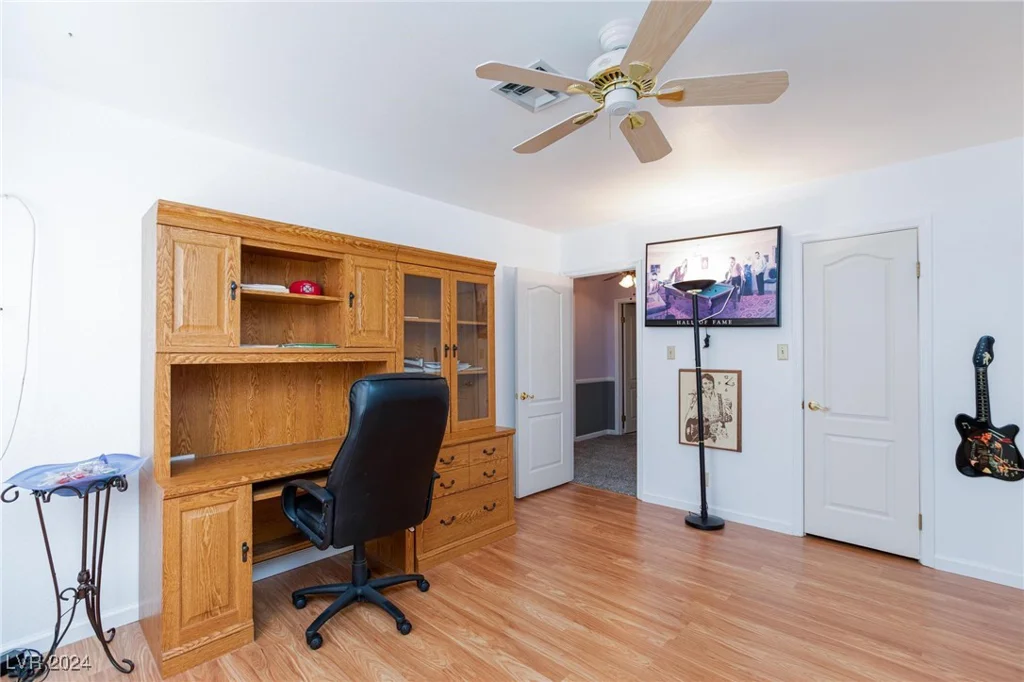4020 Shadow Wood, Las Vegas, NV 89121