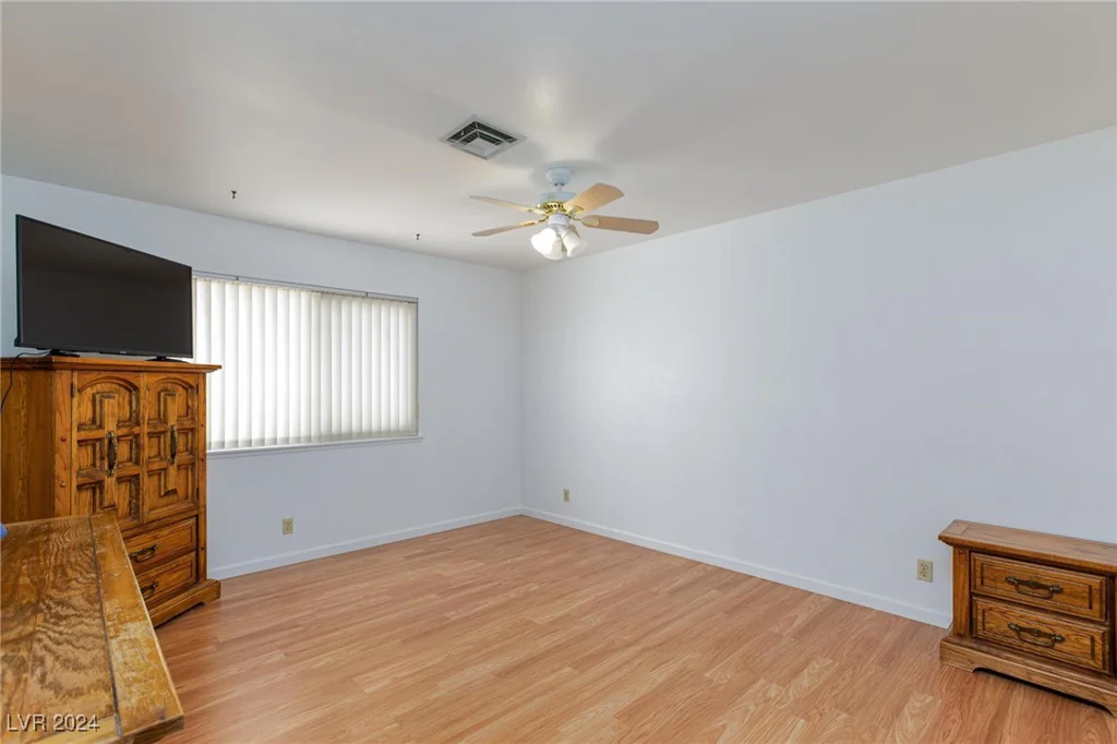 4020 Shadow Wood, Las Vegas, NV 89121