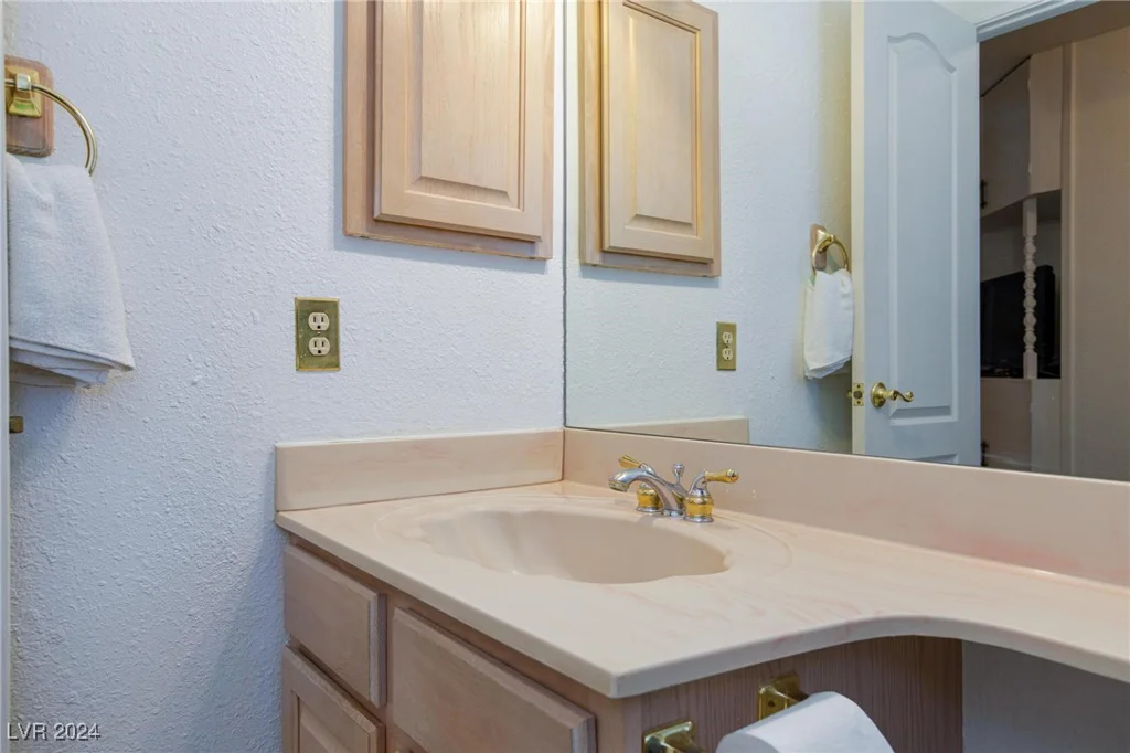 4020 Shadow Wood, Las Vegas, NV 89121