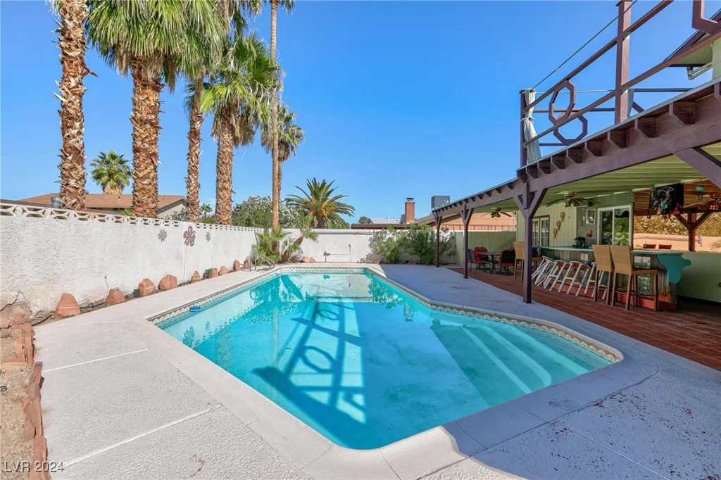 4020 Shadow Wood, Las Vegas, NV 89121