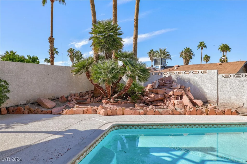 4020 Shadow Wood, Las Vegas, NV 89121