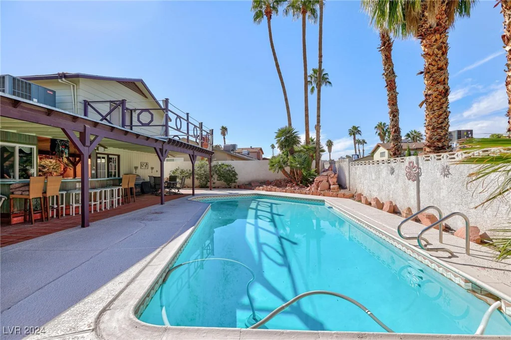 4020 Shadow Wood, Las Vegas, NV 89121