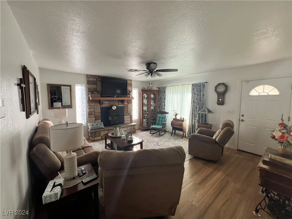 130 Spring Mountain Vista, Pahrump, NV 89060