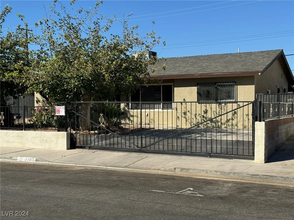 2309 Constantine, Las Vegas, NV 89101