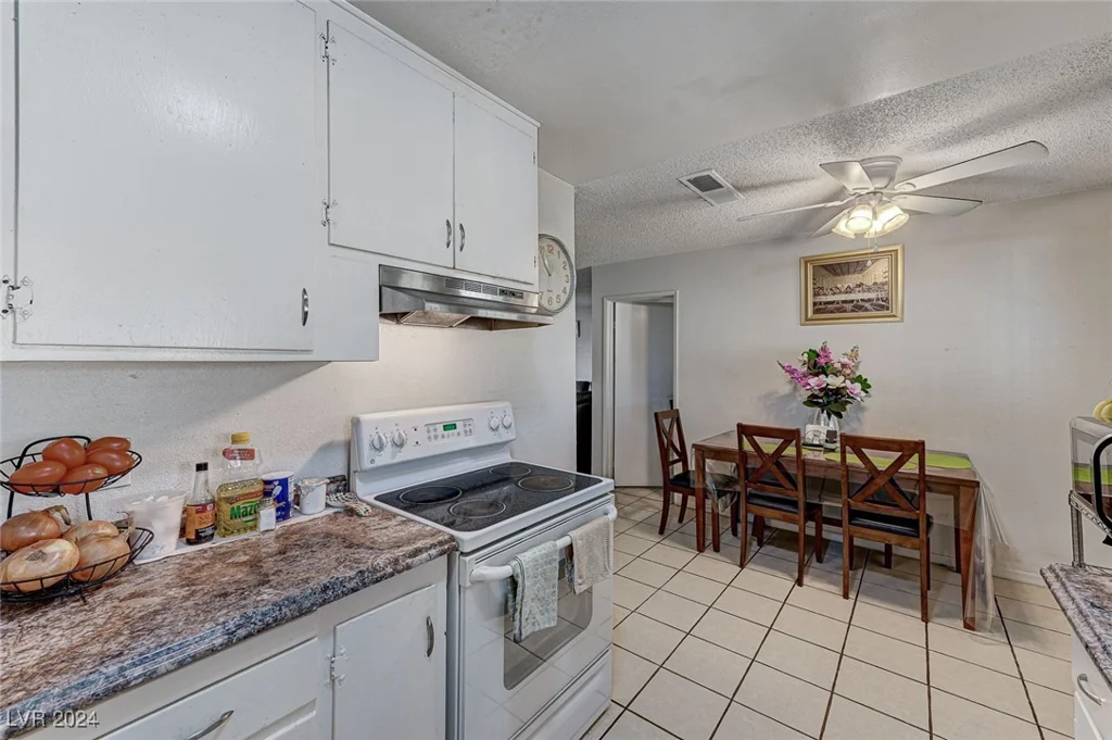 2309 Constantine, Las Vegas, NV 89101