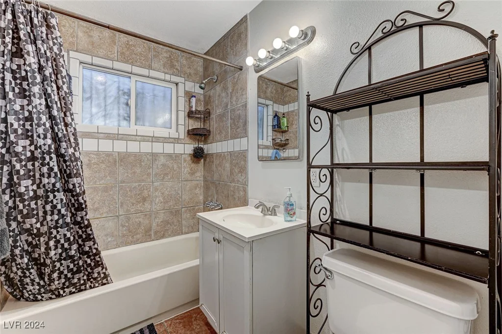 2309 Constantine, Las Vegas, NV 89101