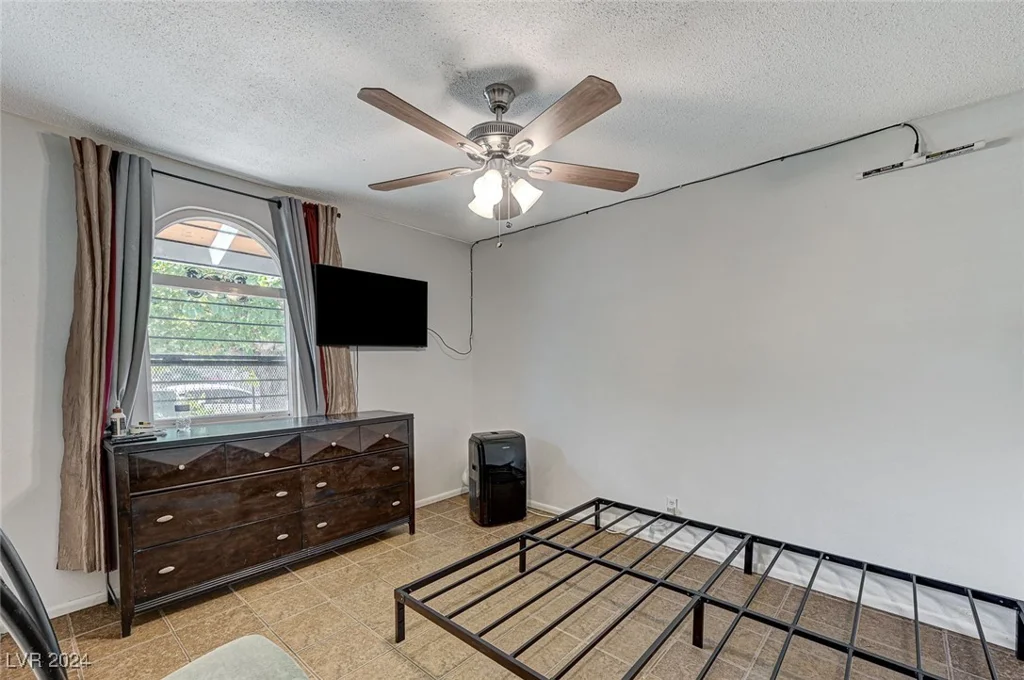 2309 Constantine, Las Vegas, NV 89101