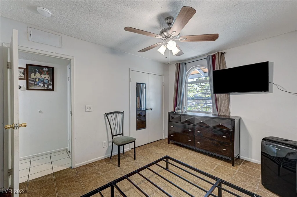 2309 Constantine, Las Vegas, NV 89101
